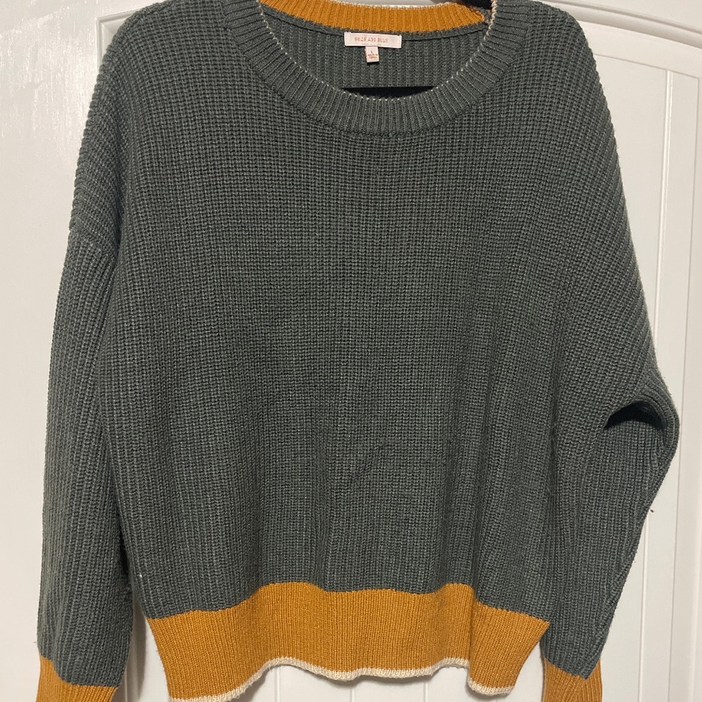 Women’s sweater